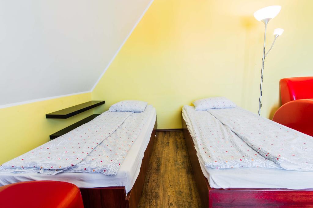 Red Apartment Wroclaw Bilik gambar