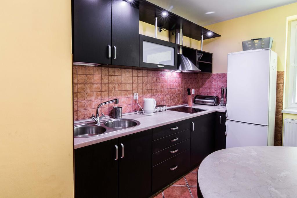 Red Apartment Wroclaw Bilik gambar