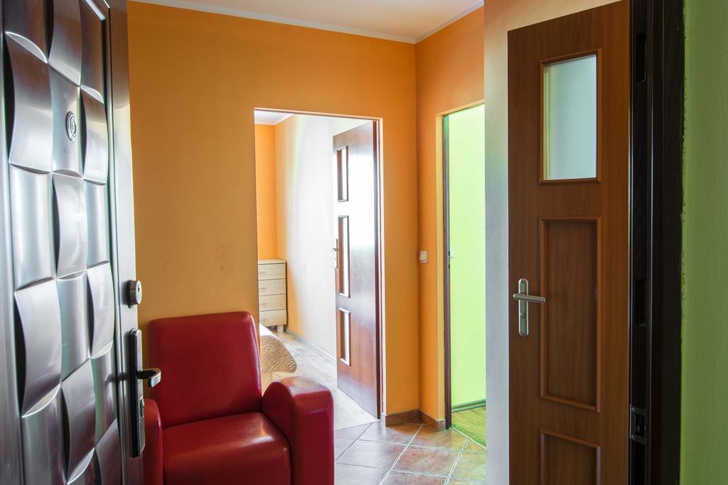 Red Apartment Wroclaw Bilik gambar