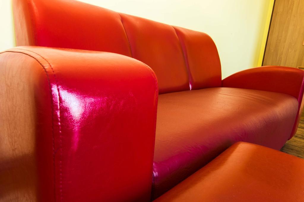 Red Apartment Wroclaw Bilik gambar